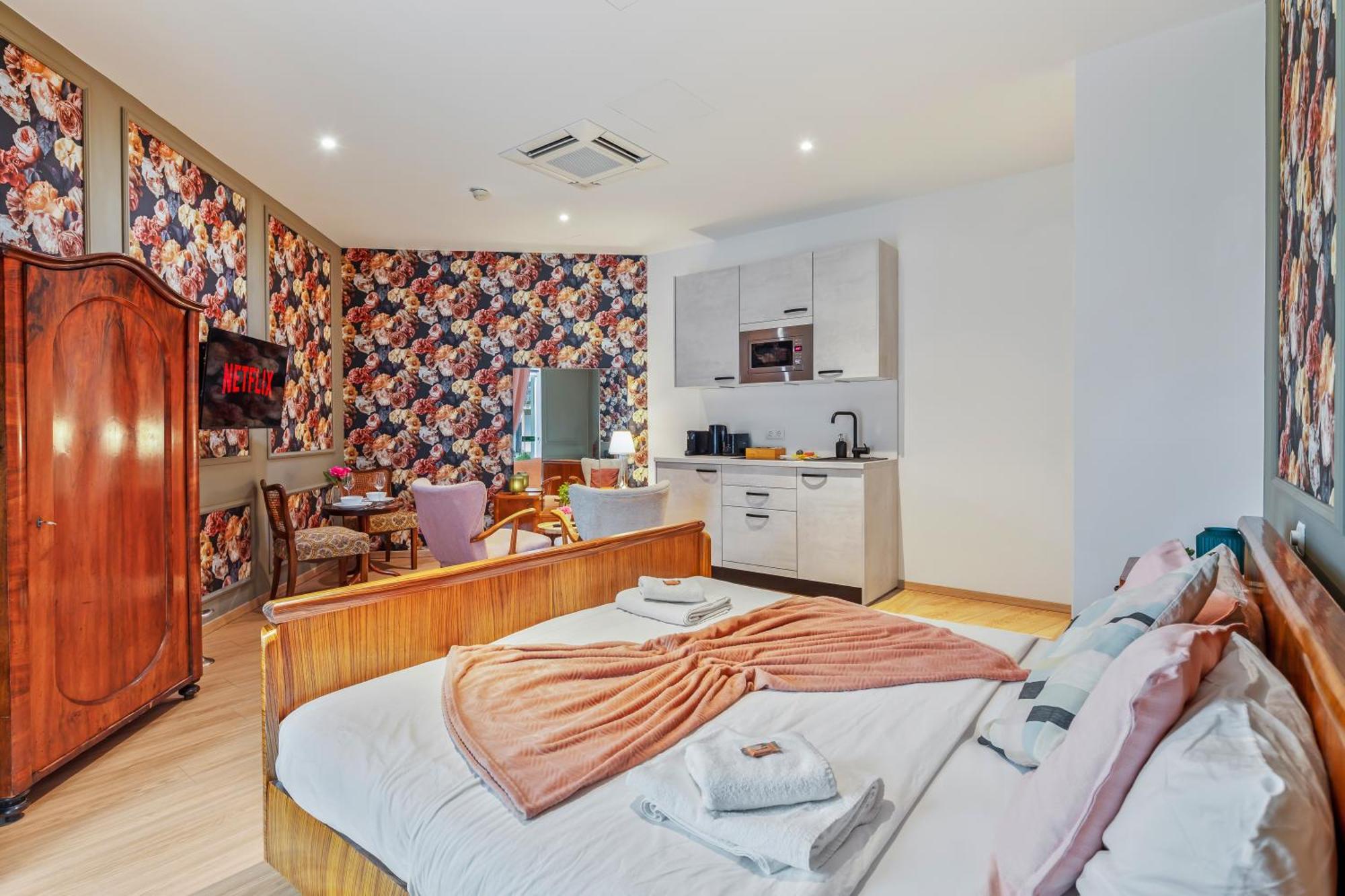 Stylish Flower Power Studio - Close To City Center & Public Transport - Ac & Wifi Viyana Dış mekan fotoğraf